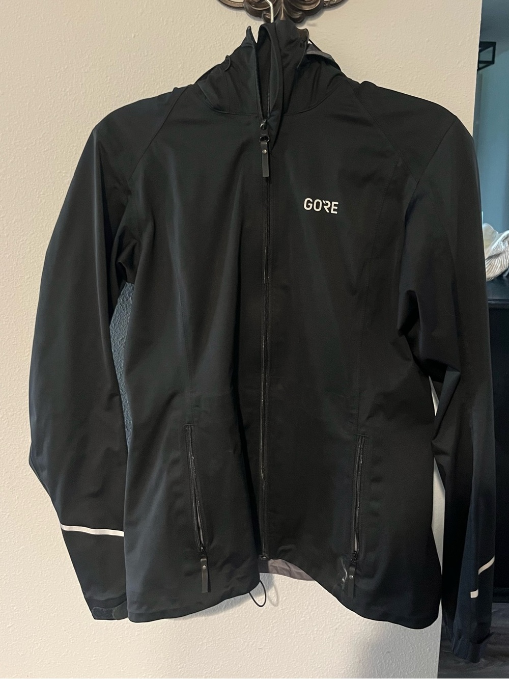 Gorewear Women’s Windbreaker Jacket